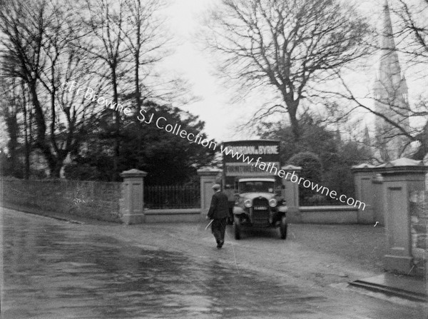 BROWNE FAMILY MOVING IN TO FORT VILLAS